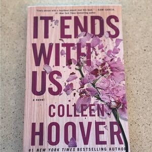 'It Ends With Us' Novel - Pink Cover